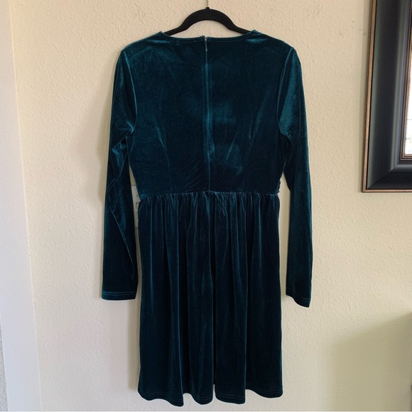 NWOT Embellished Velvet Dress - Picture 9 of 16